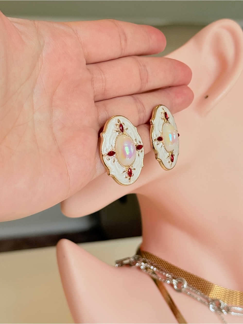 Elegant White Enamel and Red Crystal Oval Statement Earrings - Picture 13 of 15